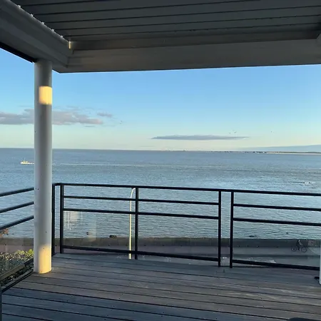 Vue Panoramique Avec Jacuzzi Apartment Royan